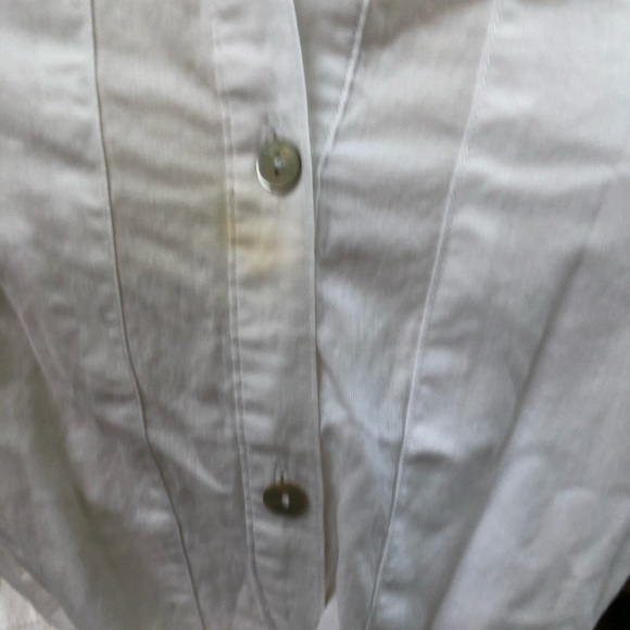 3/ $15 100 % Sleeveless classic white button up - Picture 2 of 7